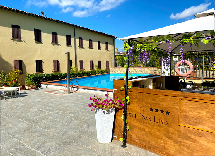 Hotel Volterra 4 Stelle con Ristorante Piscina Sala Meeting e Parcheggio nel Centro Storico - Hotel San Lino - piscina