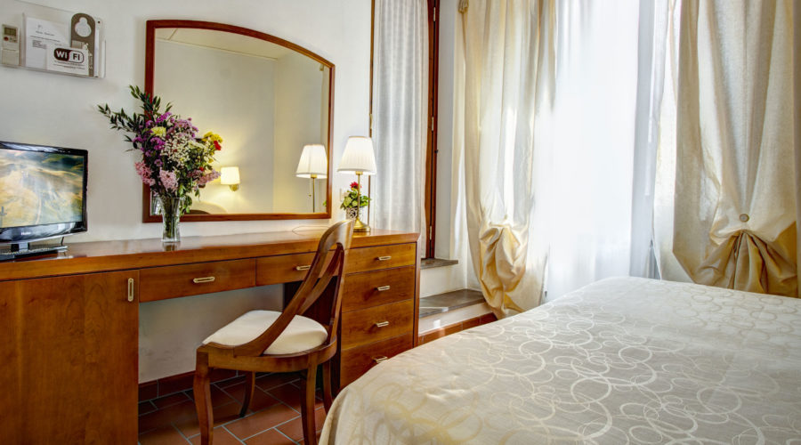 camere classic - hotel nel centro storico di volterra - hotel san lino