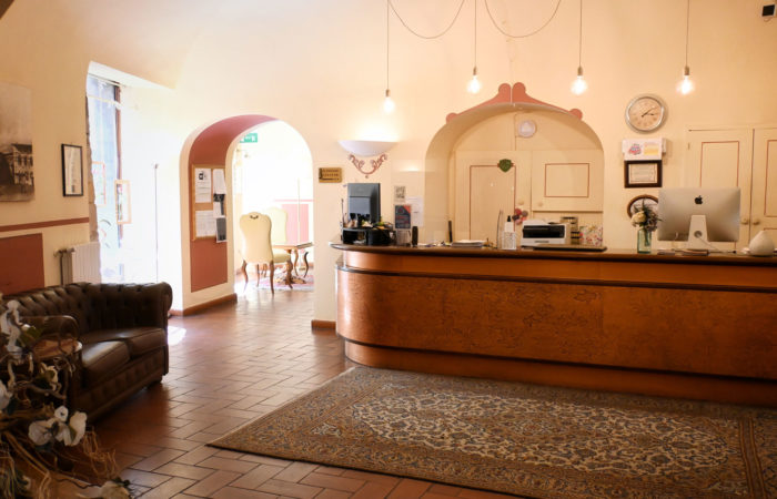 Hotel Volterra a 4 stelle, nel centro Storico con Parcheggio Privato - ingresso